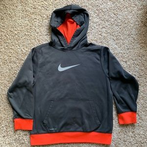 Boys Nike Gray Therma-Fit hoodie SZ L.